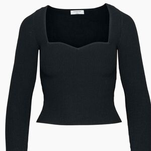 Aritzia Babaton black top.